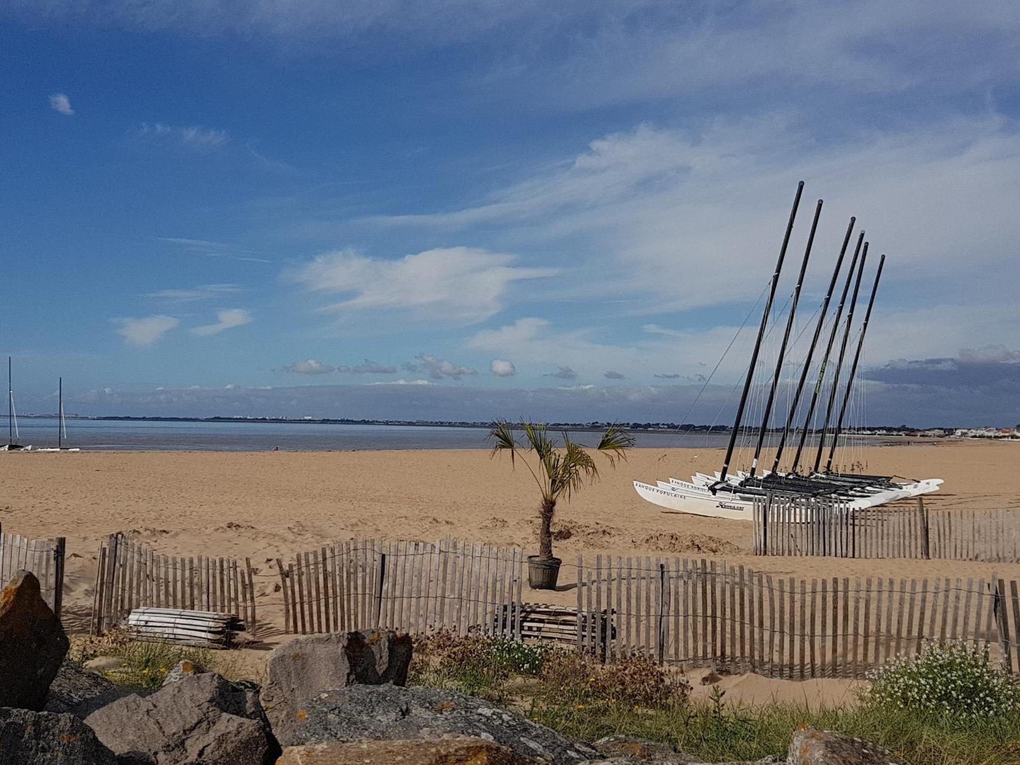 Duplex 3 Pieces A Deux Pas De La Plage Avec Parking - 4 Pers - Fr-1-706-16 Châtelaillon-Plage Eksteriør billede